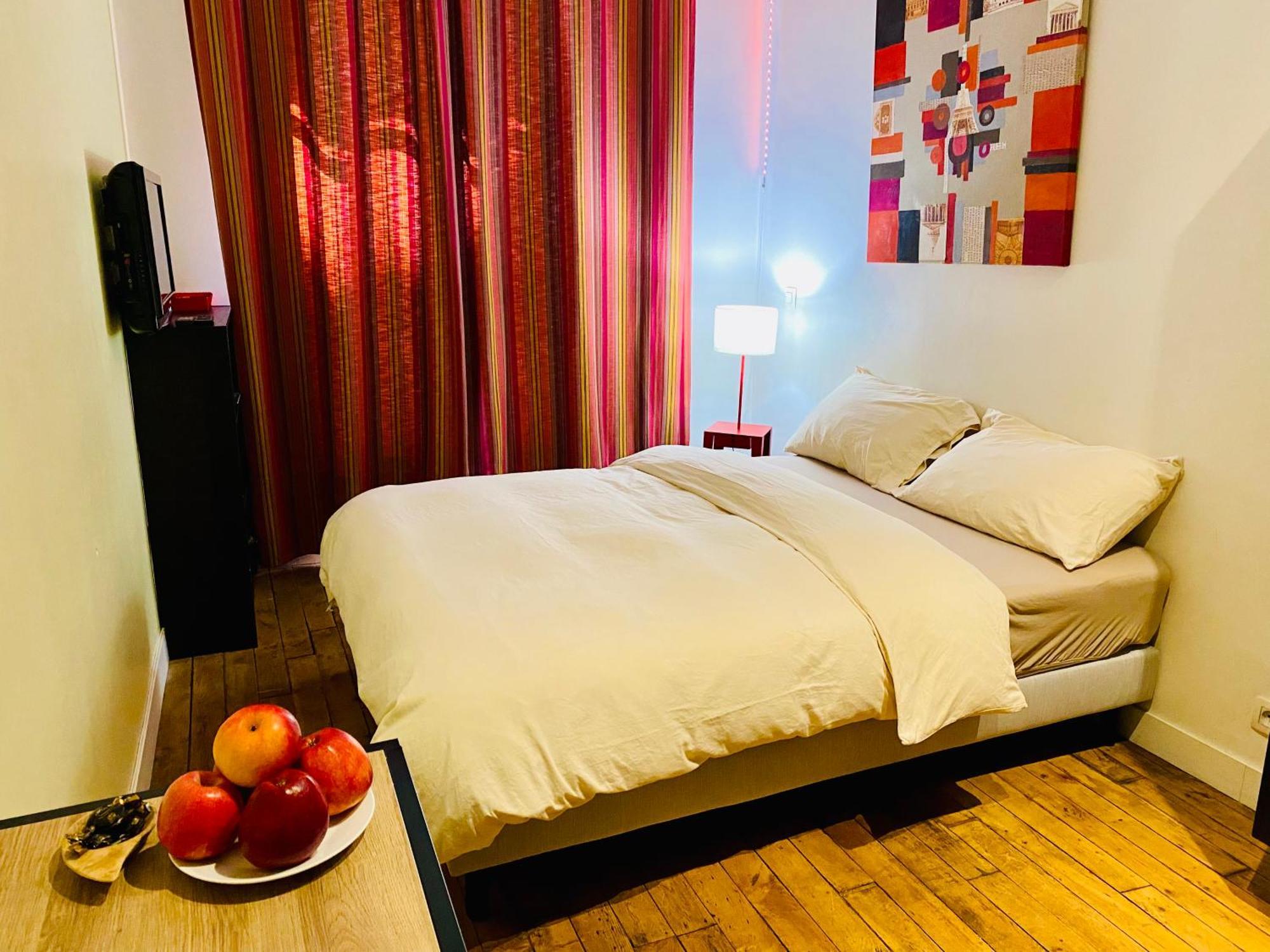 Appartement Marais Coeur Historique パリ エクステリア 写真